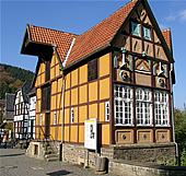 Das Bild zeigt die Tabakfabrik.