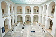 Ausstellung Zimmer frei ...