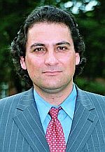 Foto zeigt den �rztlichen Direktor, Dr. Christos Chrysanthou