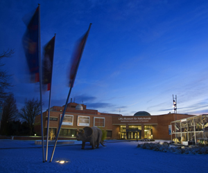 Bilddatei: Museum_abend(C)Oblonczyk,LWL.jpg