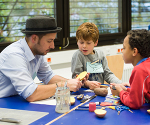 Bilddatei: werkstattnachmittag_2(c)oblonczyk,lwl.jpg