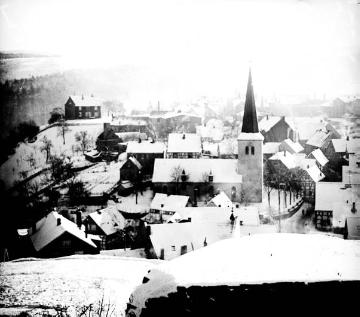 Volmarstein, Ortsbild mit ev. Pfarrkirche im Winter, um 1930?