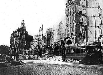 Kriegsschauplatz Frankreich 1914: Zerstörter Stadtteil von Lille
