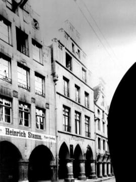 Die Papierhandlung Heinrich Stamm und die Firma August Simons am Roggenmarkt 5-6