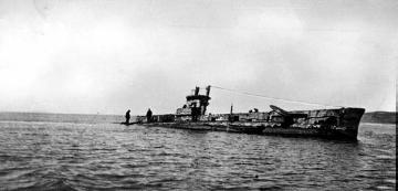 Kriegsschauplatz Osmanischen Reich 1916: U-Boot-Wrack (E.15) der englischen Marine in den Dardanellen