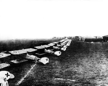 Luftwaffe im Ersten Weltkrieg: Startbereite deutsche Jagdfliegerstaffel