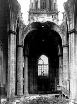 Münster in der Nachkriegszeit, 1946: Zerstörtes Mittelschiff der Lamberti-Kirche Richtung Turm