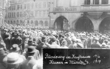 Plünderung des Kaufhauses Kluxen nach einer Demonstration (1919)