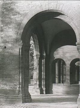 Propsteikirche St. Patrokli, Südportal: Blick in die Vorhalle