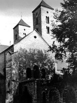 Ehem. Stift Freckenhorst (860-1811), Stiftskirche St. Bonifatius: Blick auf die Chortürme, um 1930?