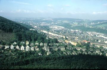 Wohn- und Gewerbegebiete im Ennepetal, Blick vom Bismarckturm