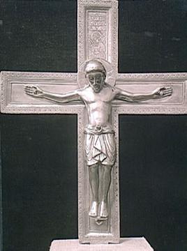 Romanisches Vortragekreuz, ohne Angabe, vermutlich das Pankratiuskreuz in der Kirche St. Petrus und Paulus