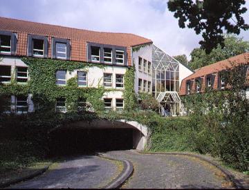 Kreishaus am Hohen Weg, erbaut 1982-1986 von den Architekten: Allerkamp, Niehaus, Skornia