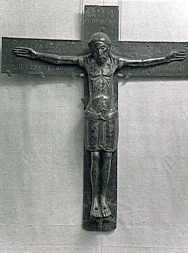 Bronzenes Reliquienkruzifix, um 1100 (St. Petrus und Gorgonius-Dom)