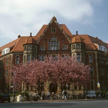 Gebäude des ehemaligen Hüffer-Stiftes, Sitz der Fachhochschule Münster/Bereich Sozialwesen