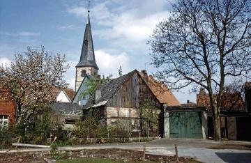 Rheda: Ortskern mit ev. Stadtkirche. Undatiert, um 1970?