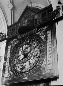 Die Astronomische Uhr im St. Paulus-Dom, erbaut 1540/43