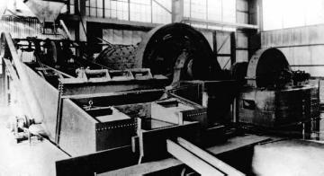 Metallgewinnung: Dorrklassier-Anlage mit einer Rohrmühle zum Sortieren und Waschen des Kupfererzes