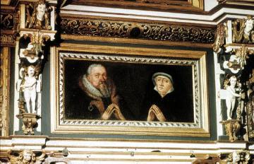 Epitaph (um 1616) des Bürgermeisters Anton Brutlacht und seiner Frau (Ausschnitt) in der Radewiger Kirche