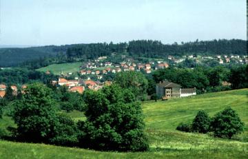 Blick auf Bad Driburg, gegründet 1782 durch Graf Caspar Heinrich von Sierstorpff, anerkanntes Bad seit 1919, staatlich anerkanntes Heilbad seit 1974