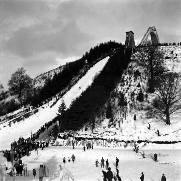 Skispringen auf der St. Georg-Sprungschanze am Herrloh