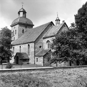 Lambertus-Kirche in Affeln, Gesamtansicht