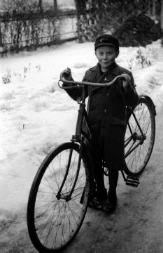 Raesfelder Schulkind mit Fahrrad