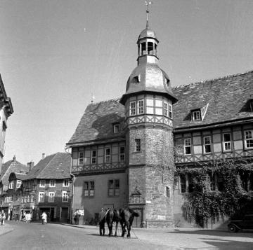 Das alte Rathaus, Fachwerkbau der Weserrenaissance mit achteckigem Treppenturm, errichtet 1608-18 auf dem Ursprungsbau des 13. Jahrhunderts