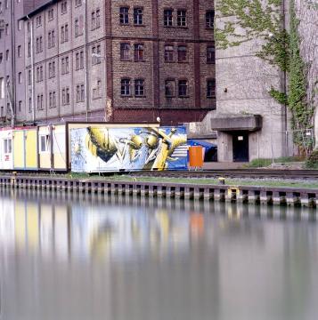Münster: Stadthafen, Südkai mit denkmalgeschütztem "Rhenusspeicher" (Lage gegenüber dem "Kreativkai")