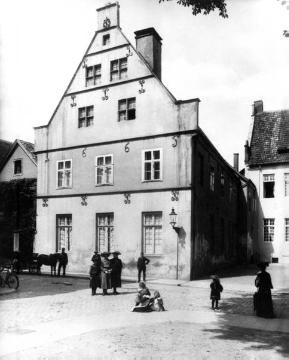 "Kleiner" Schmisinger Hof, erbaut 1665, Neubrückensstraße 16