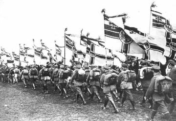 Weimarer Republik: Aufmarsch des "Stahlhelms" (National-konservativer Bund der ehemaligen Frontsoldaten)