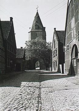 'Paulusturm' in Stromberg, als Stadttor genutzter Torturm der ehemaligen Burganlage aus dem 13. Jh.