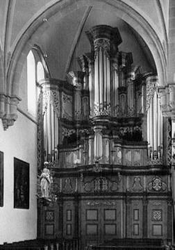 Barocker Orgelprospekt in der Mariae-Empfängnis- Kirche, Marienfeld (gebaut 1745-51)