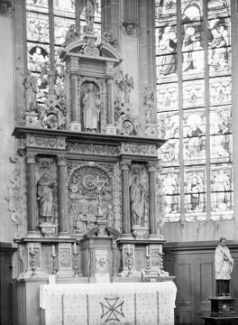 St. Petri-Kirche, barocker Hochaltar, um 1600 erschaffen vom münsterschen Bildhauer Johann Kroeß