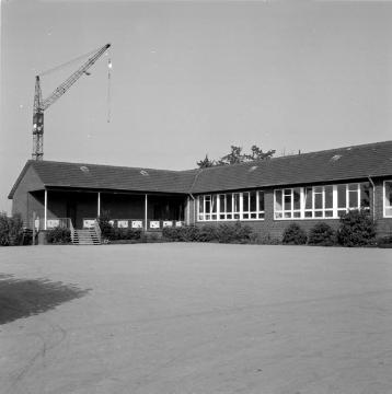 Drensteinfurt, 1960er Jahre: Neubau der Katholischen Volksschule Rinkerode