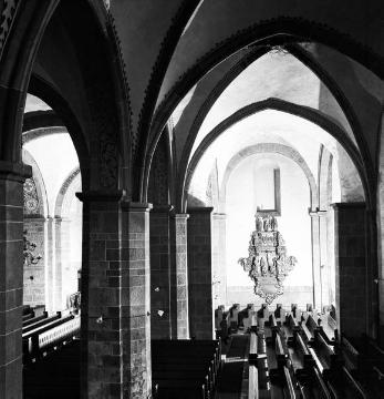 St. Andreas-Kirche: Innenansicht mit Epitaph für Christian und August Balthasar von Wulffen