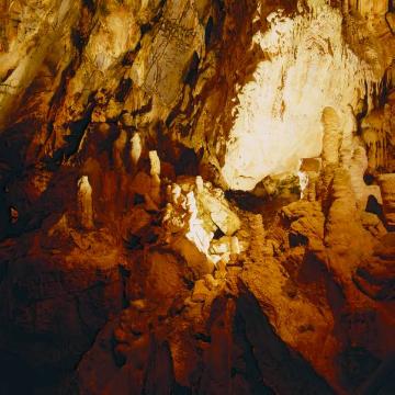 Tropfsteinformationen in der Bilsteinhöhle
