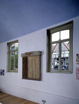 Fachwerksynagoge, erbaut 1808: Ehemaliger Beetsaal mit Thora-Schrank, seit 1995 Stadtarchiv, Baudenkmal