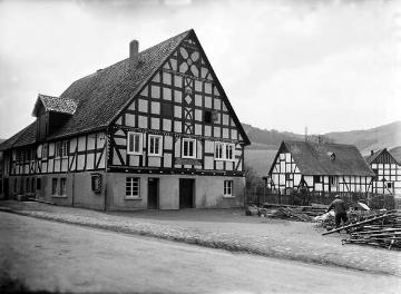 Fachwerk-Bauernhaus von 1756 im Ortsteil Elspe, erbaut vom damaligen Ortsvorsteher Hermanus Soemer