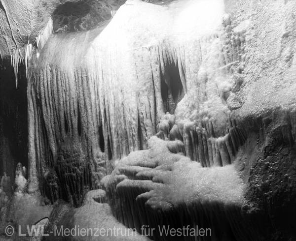 01_1349 MZA 258 Westfälische Höhlen