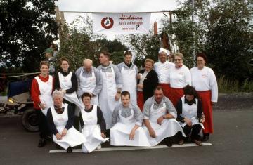 Festzug 850-Jahrfeier Nordwalde 2001: Belegschaft der Fleischerei Hidding