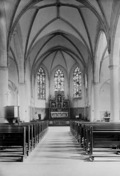 Kirchenhalle der kath. Pfarrkirche St. Antonius in Osterfeld-Klosterhardt, erbaut 1913-1915