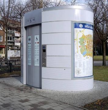 Modernes Toilettenhaus am Servatiiplatz