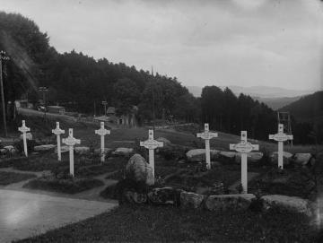 Erster Weltkrieg, Westfront: Deutscher Gefallenenfriedhof, ohne Ort, undatiert