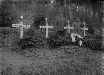 Erster Weltkrieg, Vogesen: Soldatengräber der Gefallenen der 7. Kompanie vom 12. Oktober 1915, ohne Ort