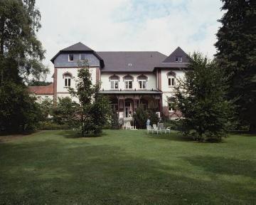 Patientenhaus, Westfälische Klinik für Psychiatrie Warstein, 1995 - zuvor Provinzial-Heilanstalt Warstein (errichtet 1903/1905-1911), ab 2007 LWL-Klinik Warstein.