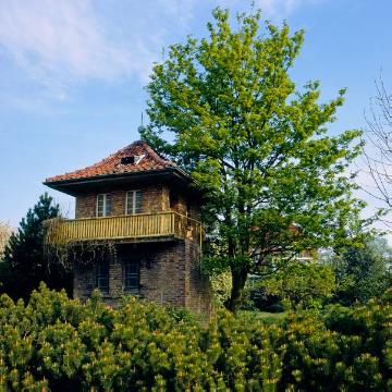 Gartenhaus einer Villa nahe des nördlichen Uferweges des Emssees in Warendorf