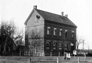 Dorfschule Gräwingheide (Grävingheide) im Ortsteil Altendorf-Ulfkotte, später auch das "Waldow'sche Haus" genannt