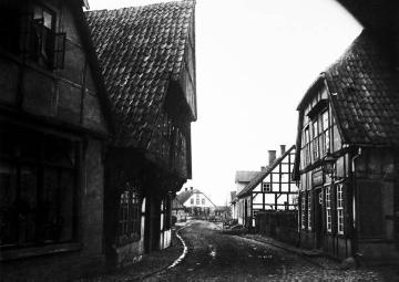 Westerkappeln in Ansichten von 1897: Fachwerkhäuser an der gepflasterten Hauptstraße