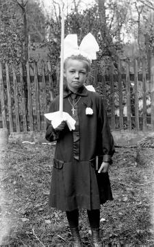Kommunionkind der Familie Schulte, Weißer Sonntag 1926
